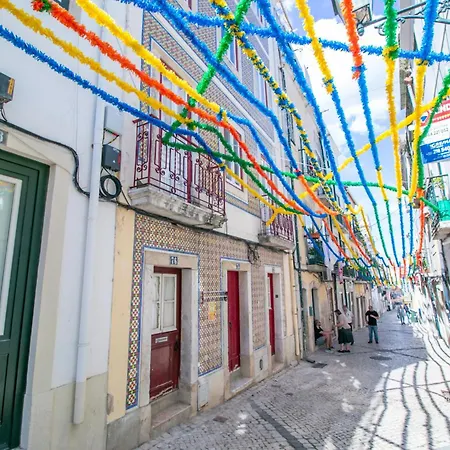 Charming Santos Wpatio * Lisbon