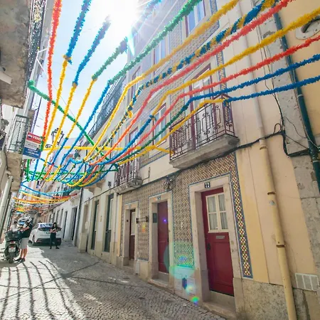 Charming Santos Wpatio * Lisbon